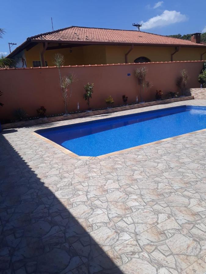Chacara Bella Vida Com Piscina Churrasqueira Salao De Festas Fogao A Lenha Quadra Aracariguama Zewnętrze zdjęcie