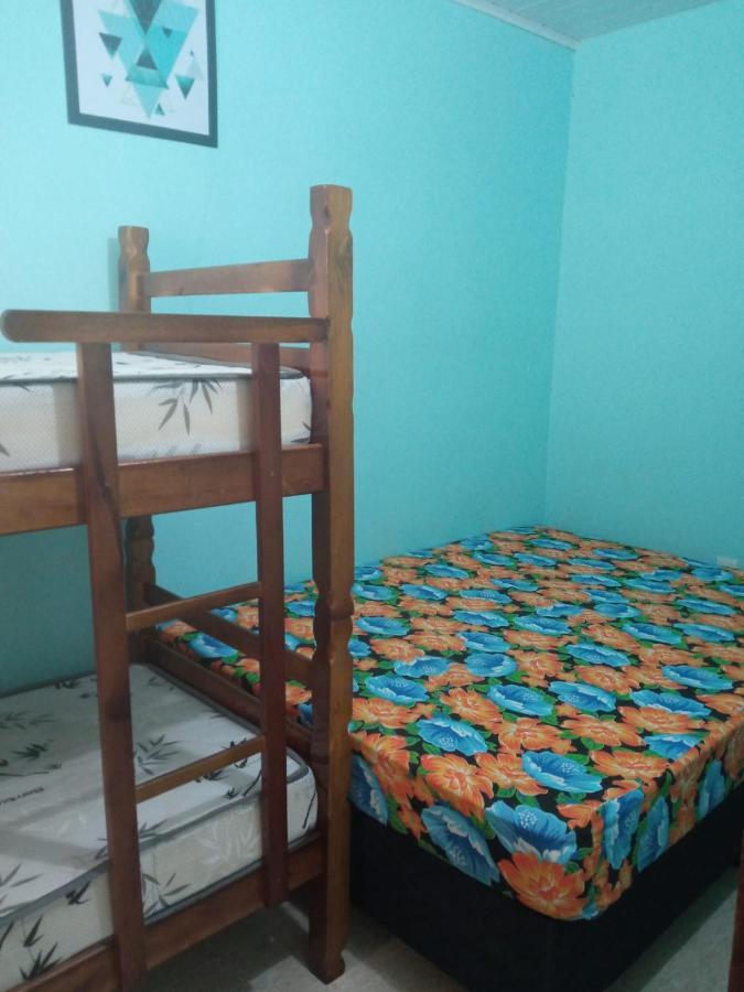 Chacara Bella Vida Com Piscina Churrasqueira Salao De Festas Fogao A Lenha Quadra Aracariguama Zewnętrze zdjęcie