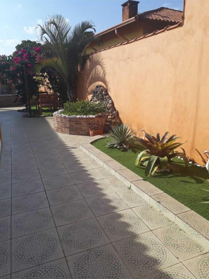 Chacara Bella Vida Com Piscina Churrasqueira Salao De Festas Fogao A Lenha Quadra Aracariguama Zewnętrze zdjęcie