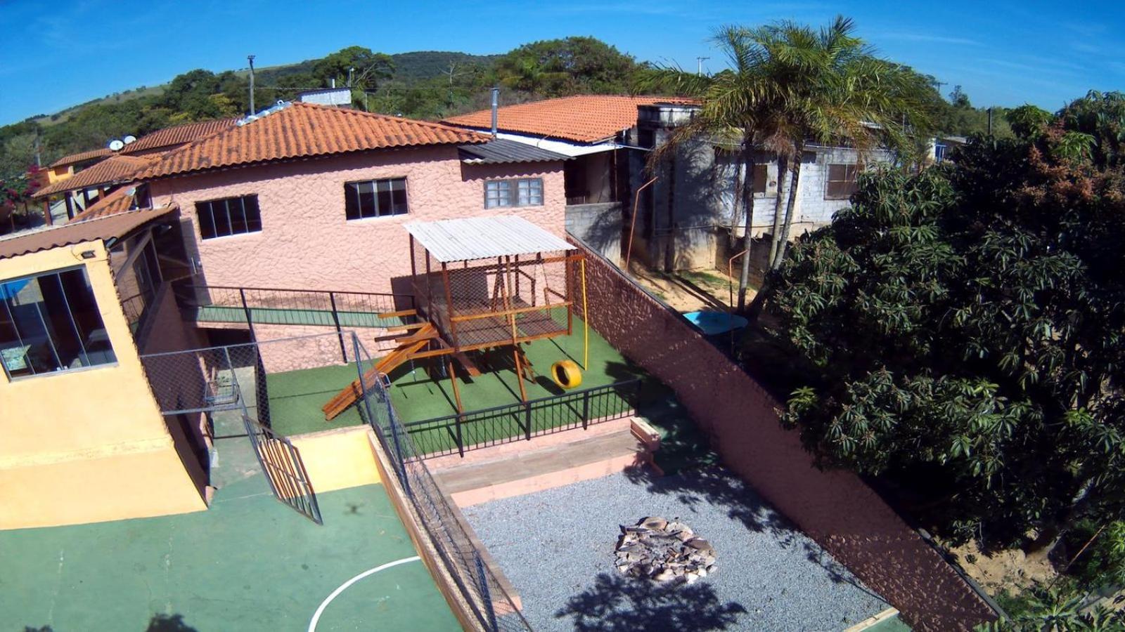 Chacara Bella Vida Com Piscina Churrasqueira Salao De Festas Fogao A Lenha Quadra Aracariguama Zewnętrze zdjęcie